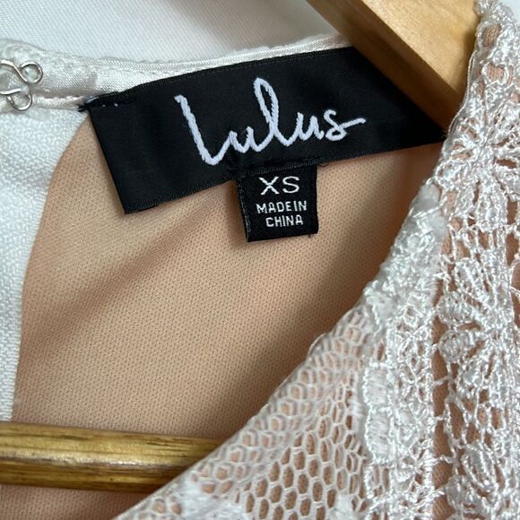 LuLu’s Forever and Always White Maxi Dress size XS NWT - Picture 9 of 16